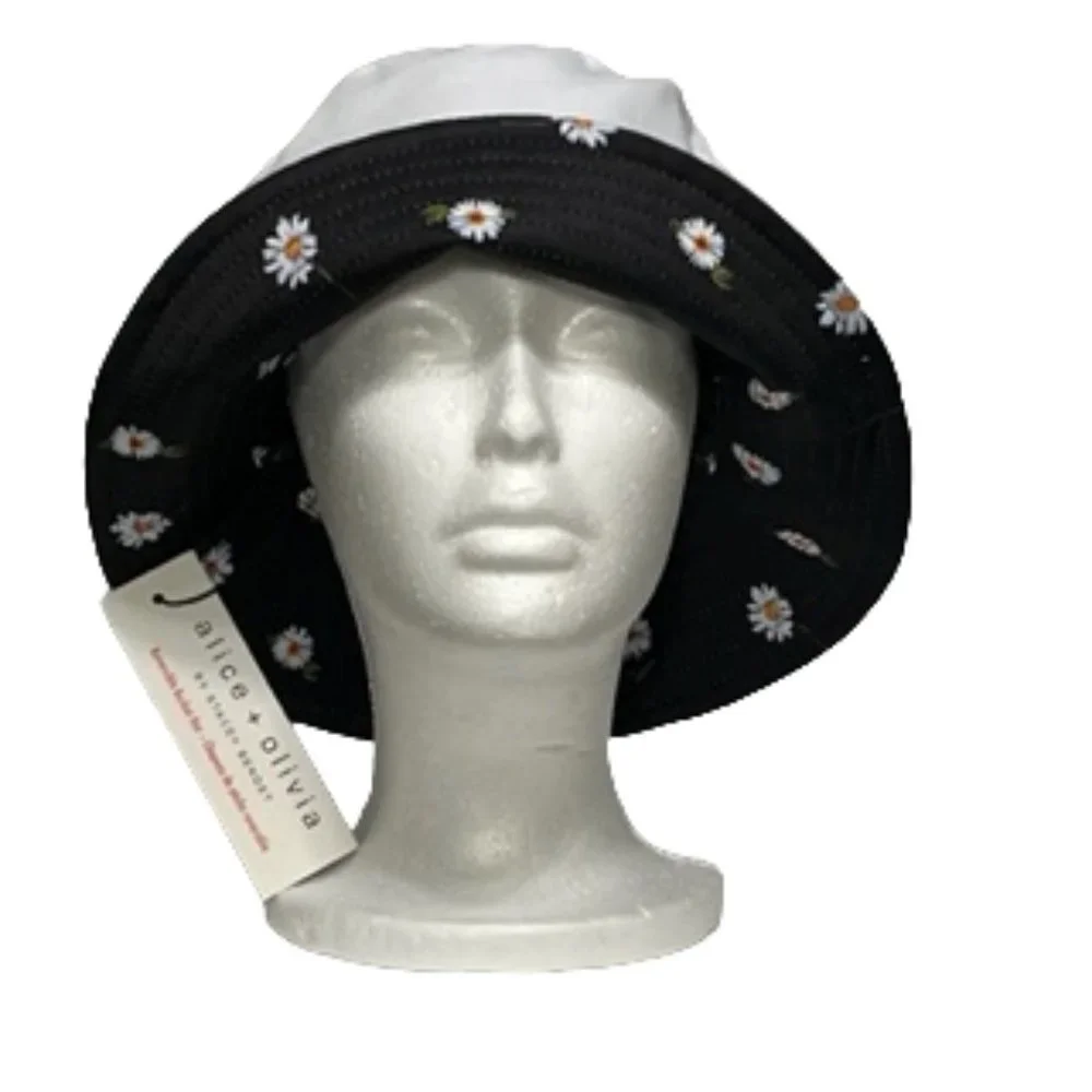 ALICE + OLIVIA Reversible Bucket Hat: Black with Daisy Print And Solid White NWT - Picture 6 of 11